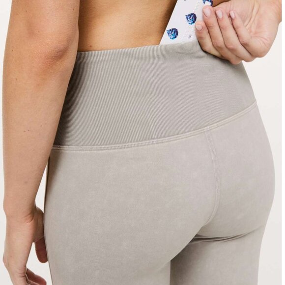 Lululemon Wunder Under Crop 23" *Ribbed Washed French Clay size 8 - Picture 4 of 7